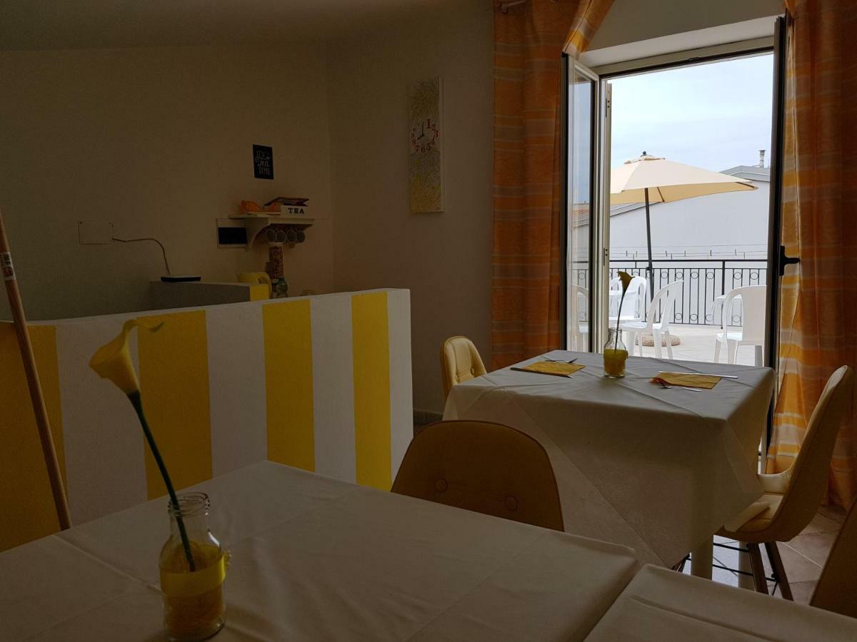 B&B Dimora Del Centro Scalea Luaran gambar