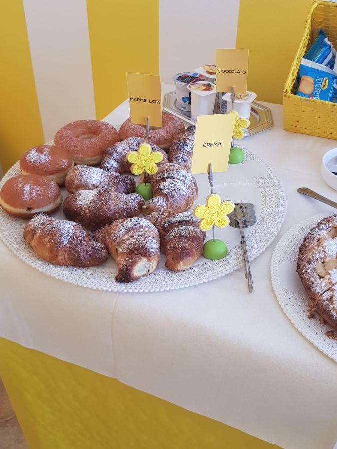 B&B Dimora Del Centro Scalea Luaran gambar