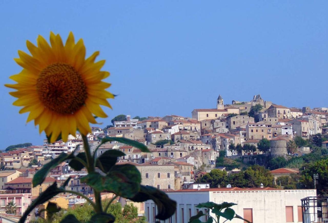 B&B Dimora Del Centro Scalea Luaran gambar