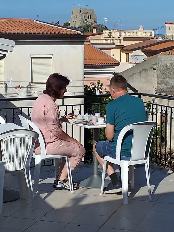B&B Dimora Del Centro Scalea Luaran gambar
