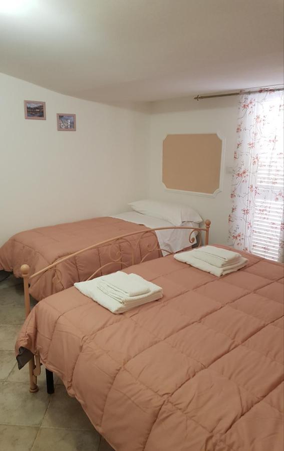 B&B Dimora Del Centro Scalea Luaran gambar